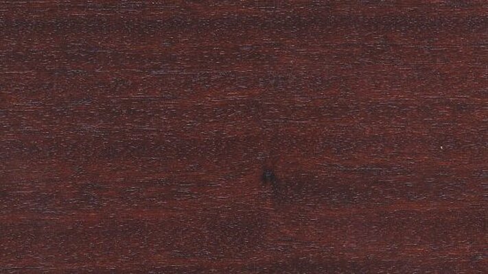 Colour tone BG 20012 on mahogany